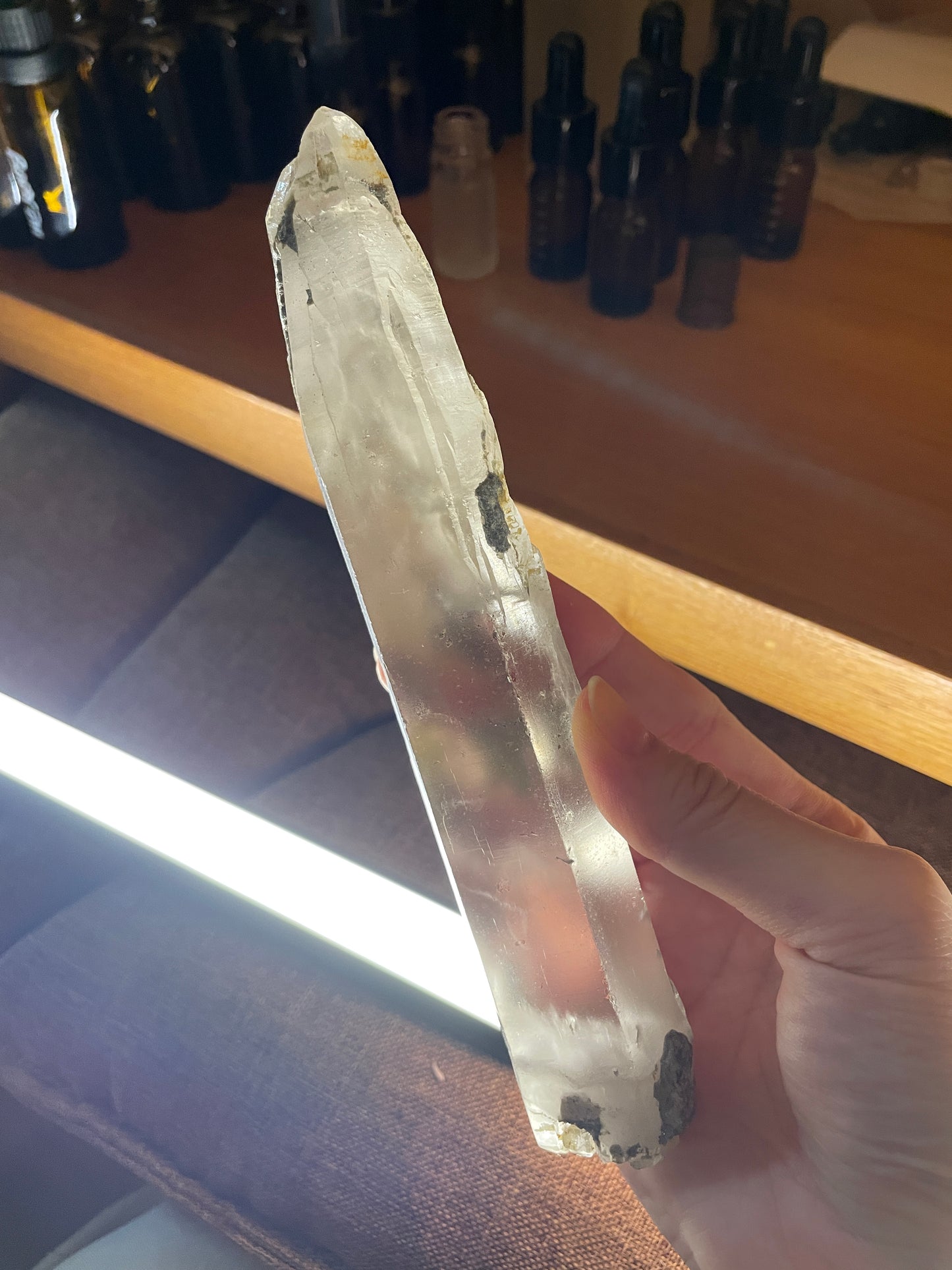 綠幽靈茶晶柱 (Green Phantom Smoky Quartz Laser Wand)