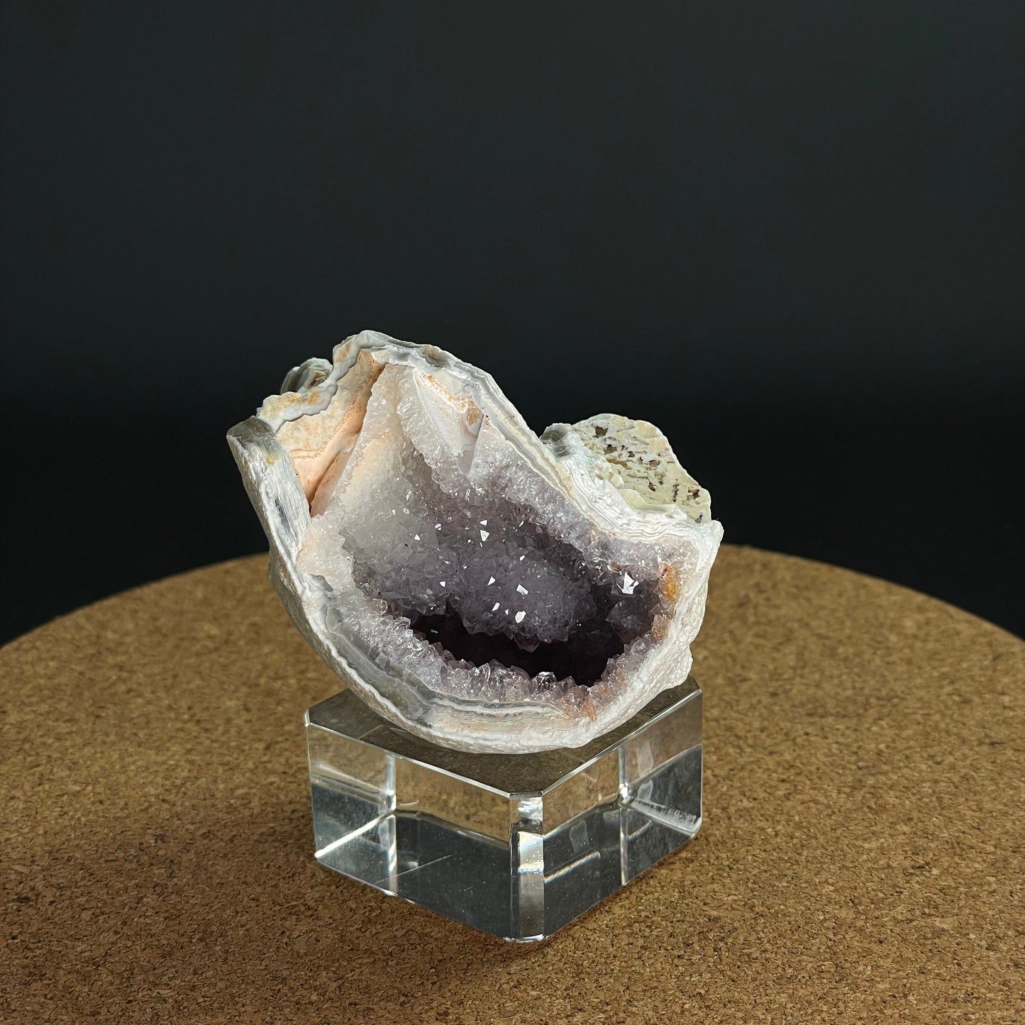 白水晶洞聚寶盆 Clear Quartz Geode