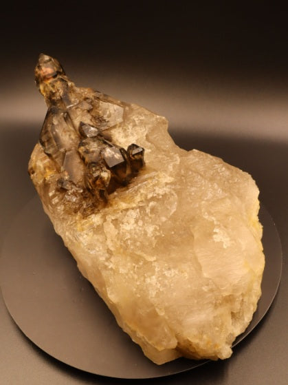 鱷魚皮黑金剛水晶 II・指向形態 (Directional Elestial Black Vajra Quartz Matrix)