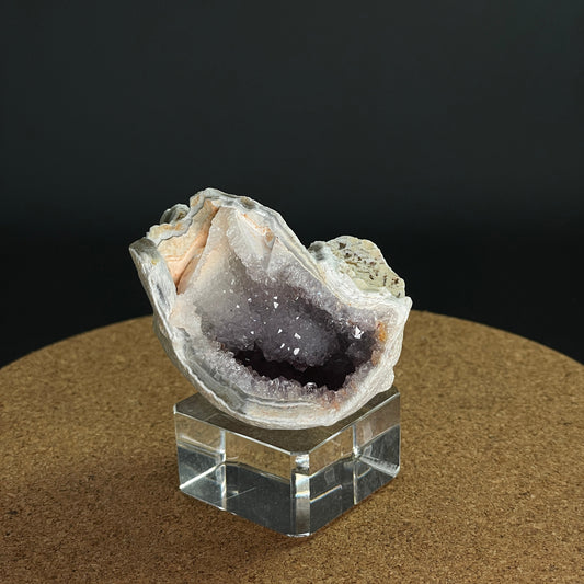 白水晶洞聚寶盆 Clear Quartz Geode