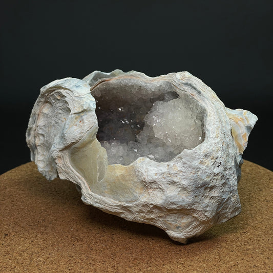 白水晶洞聚寶盆 Clear Quartz Geode